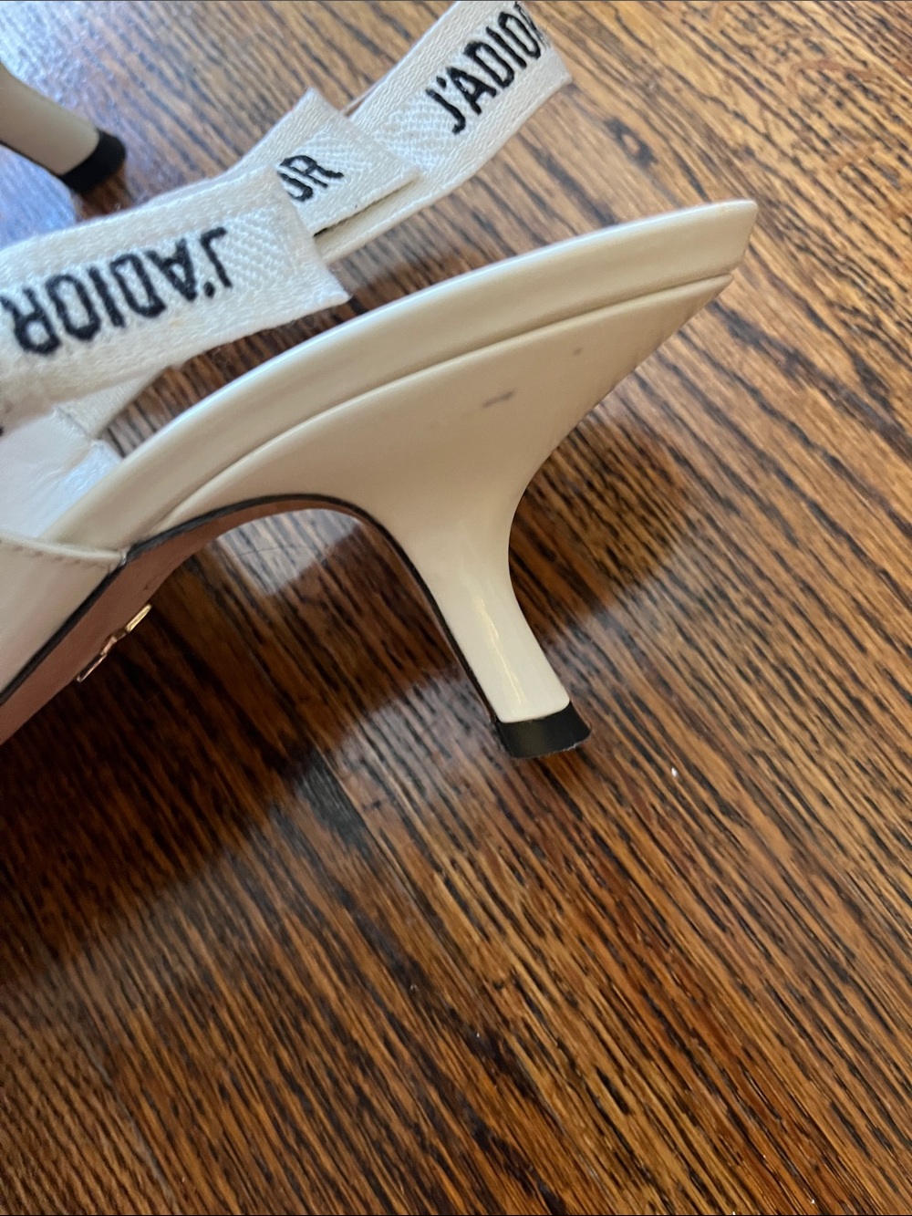 Christian Dior J'Adior slingback pumps featuring cream patent leader size 7 - Picture 11 of 11